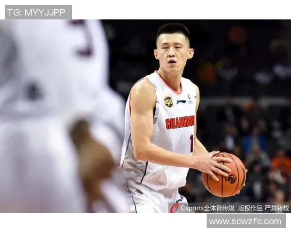 周鹏:从篮球场上的拼搏者到生活中的榜样,激励年轻一代追逐梦想的传奇之路 周鹏:从篮球场上的拼搏者到生活中的榜样,激励年轻一代追逐梦想的传奇之路