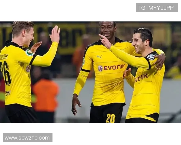 多特蒙德与不来梅的激烈对决谁能在德甲赛场上笑到最后 多特蒙德与不来梅的激烈对决谁能在德甲赛场上笑到最后