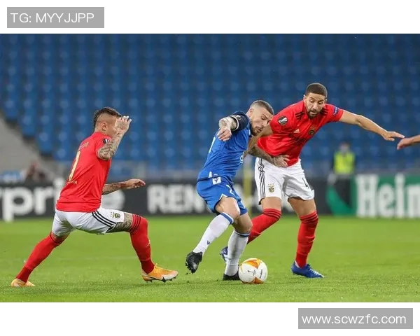 安特卫普与标准列日的激烈对决谁能笑到最后分析比赛前景与球队状态 安特卫普与标准列日的激烈对决谁能笑到最后分析比赛前景与球队状态