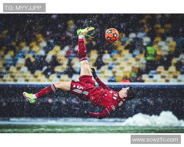 莱万重返安联球场引发拜仁球迷愤怒怒斥忘恩负义行为 莱万重返安联球场引发拜仁球迷愤怒怒斥忘恩负义行为